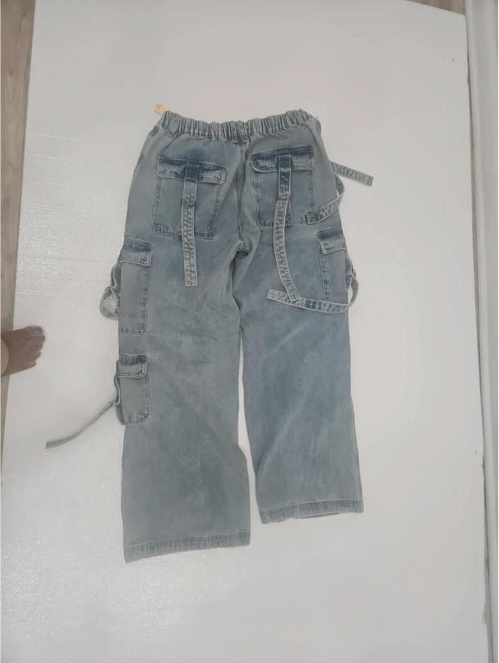 Jeans - Picture 3 of 5